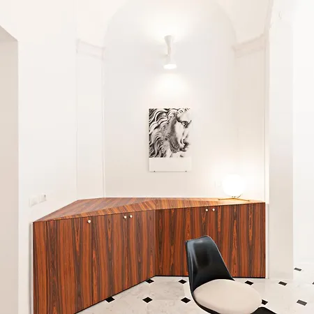 Design & Residenza D'epoca * Genua